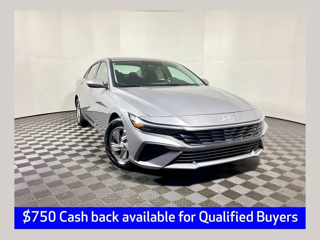 2025 Hyundai Elantra SE for sale in Athens, OH