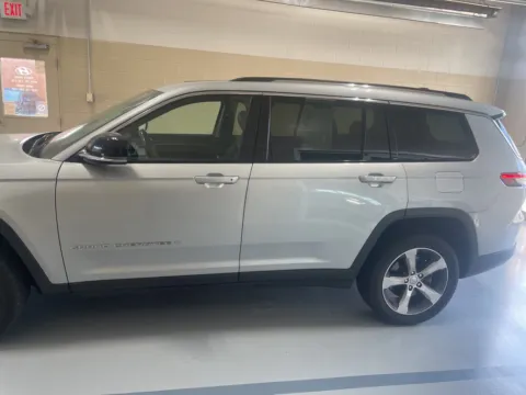 More photos of 2021 Jeep Grand Cherokee L Limited at Don Wood Hyundai, OH