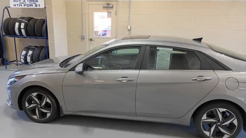 More photos of 2023 Hyundai Elantra Limited at Don Wood Hyundai, OH