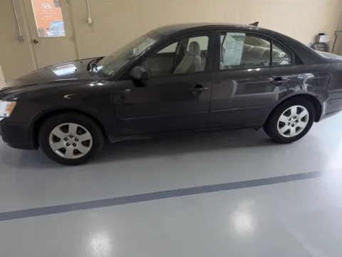 More photos of 2010 Hyundai Sonata GLS at Don Wood Hyundai, OH