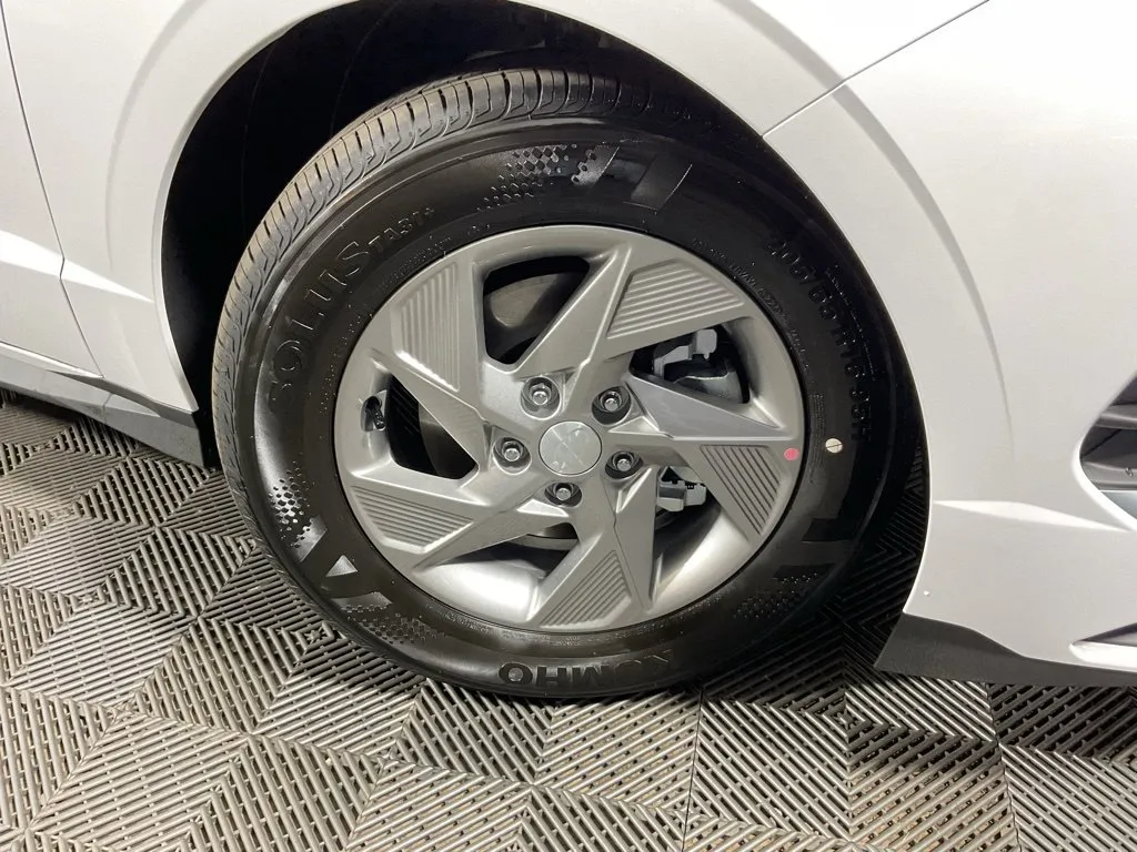 Hyundai Sonata photo 38