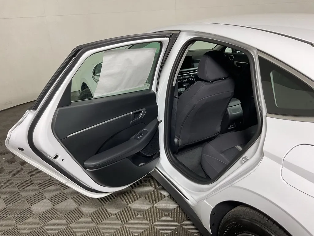 Hyundai Sonata photo 31