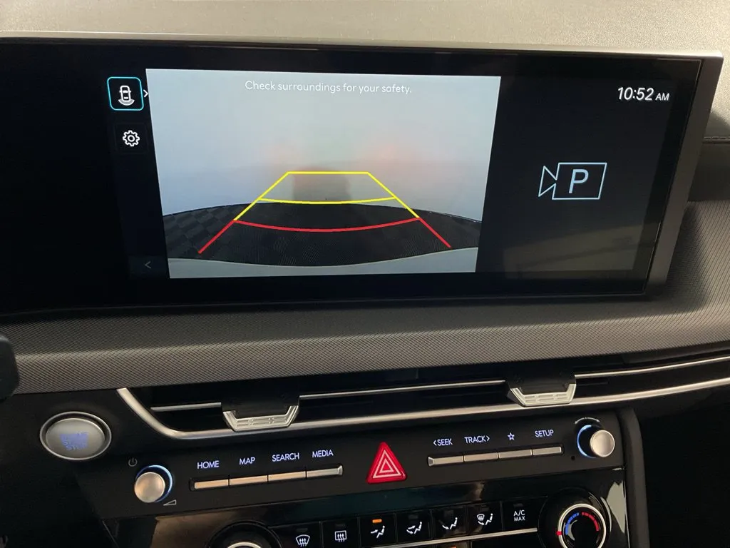 Hyundai Sonata photo 2