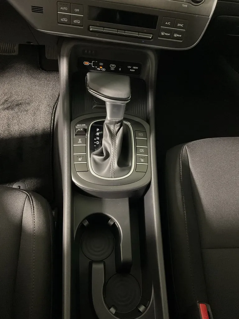 Hyundai Kona photo 29