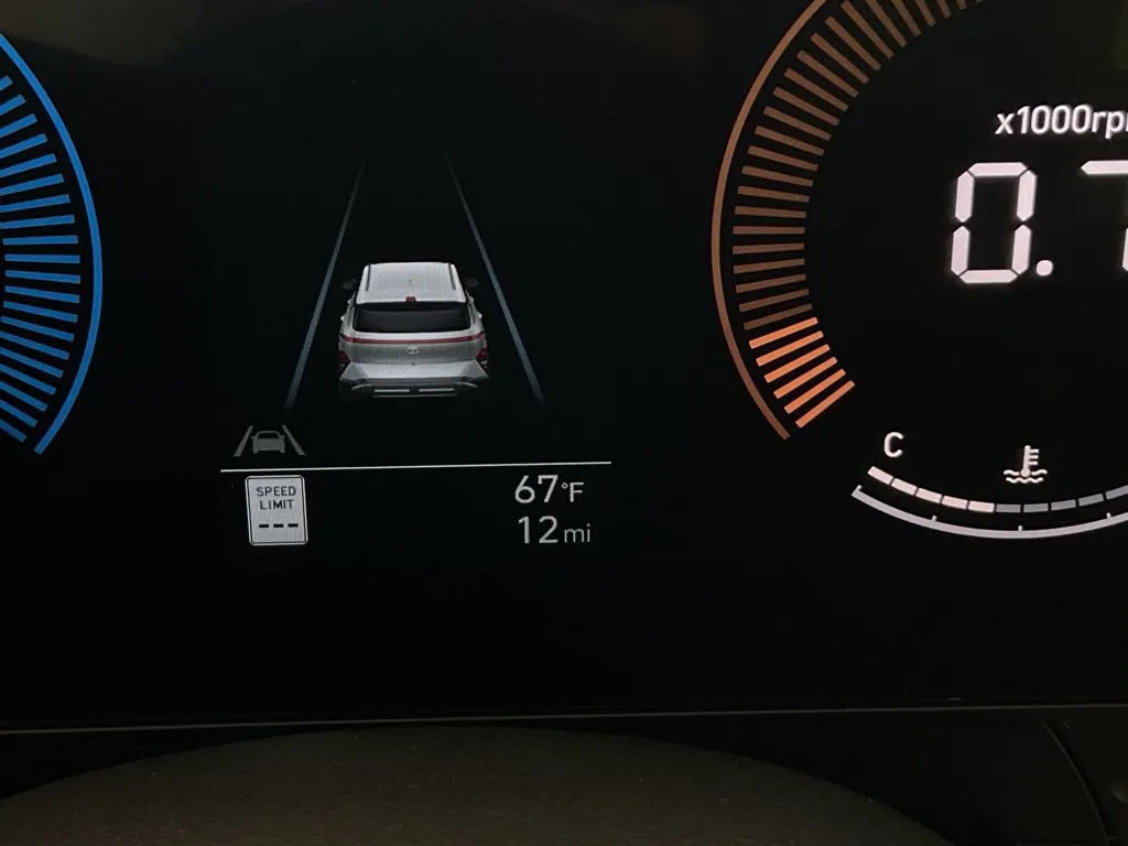 Hyundai Kona photo 39