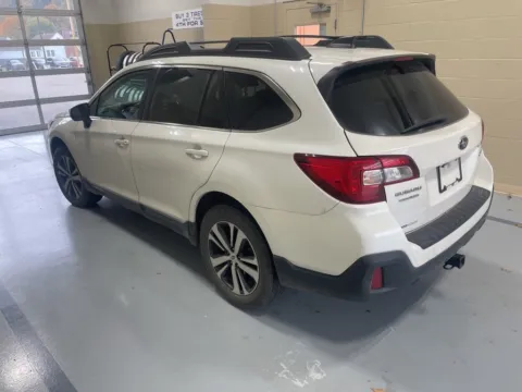 More photos of 2018 Subaru Outback 2.5i at Don Wood Hyundai, OH