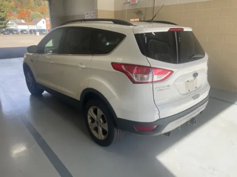 More photos of 2013 Ford Escape SE at Don Wood Hyundai, OH