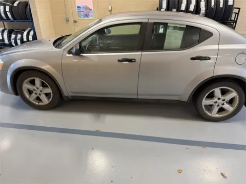 More photos of 2013 Dodge Avenger SE at Don Wood Hyundai, OH