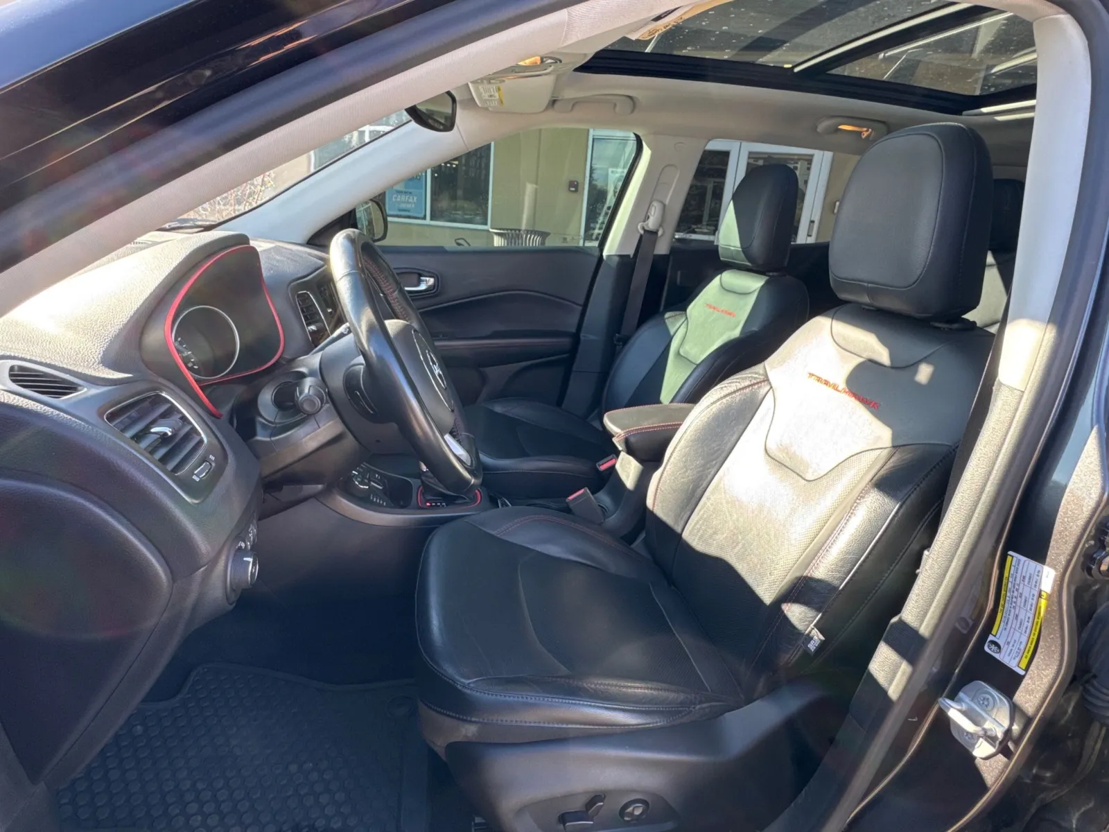 2018 Jeep Compass Trailhawk - Photo 32