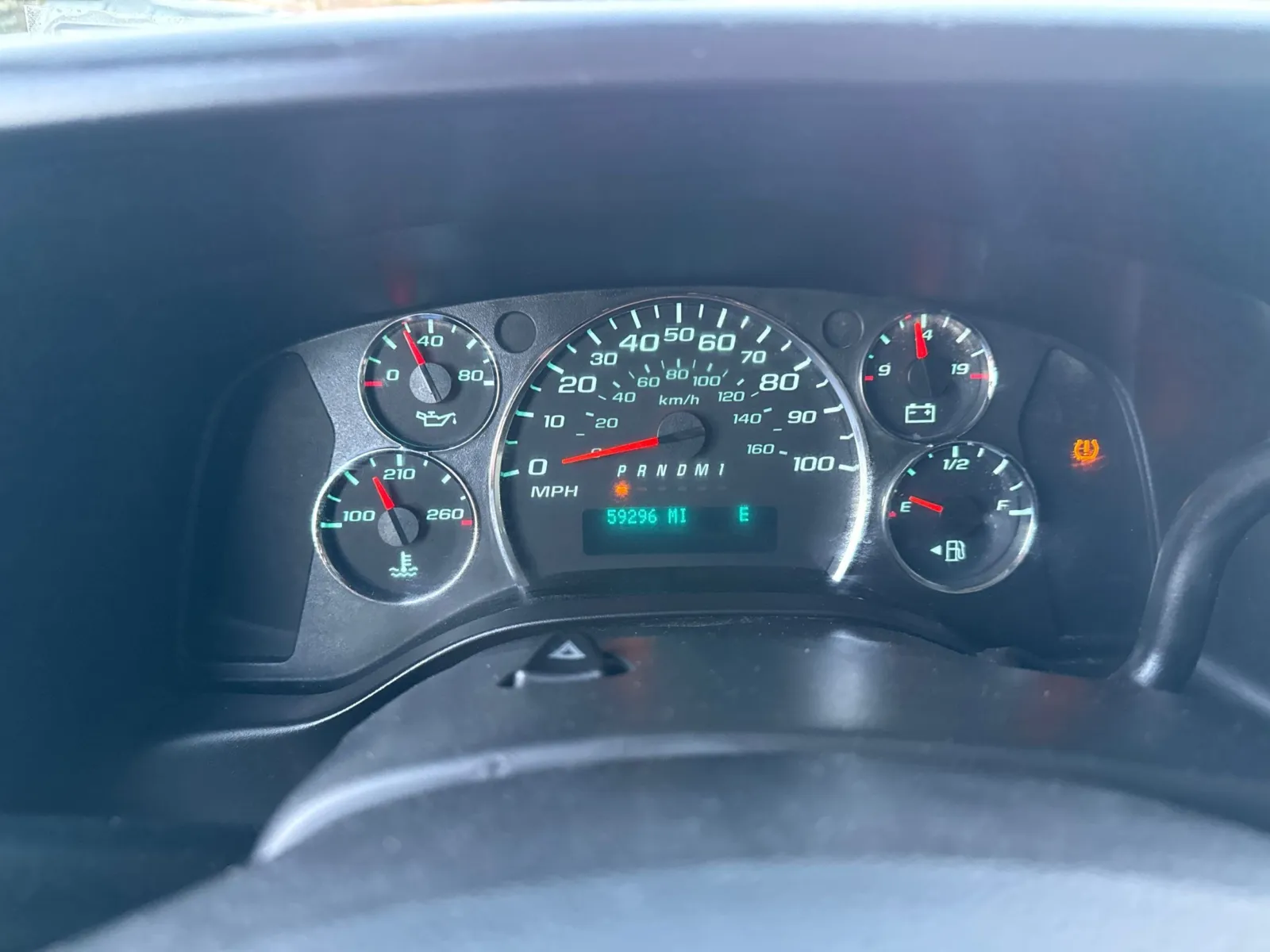 2015 Chevrolet Express Passenger LS - Photo 21