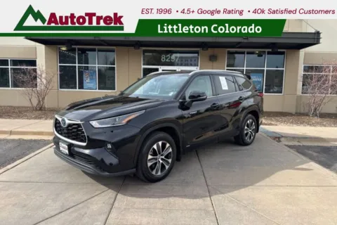 Black 2021 Toyota Highlander Hybrid XLE for sale in Littleton, CO