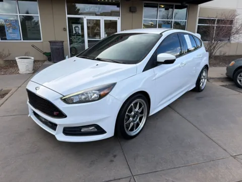 Photos of 2018 Ford Focus ST for sale in Littleton, CO at AutoTrek