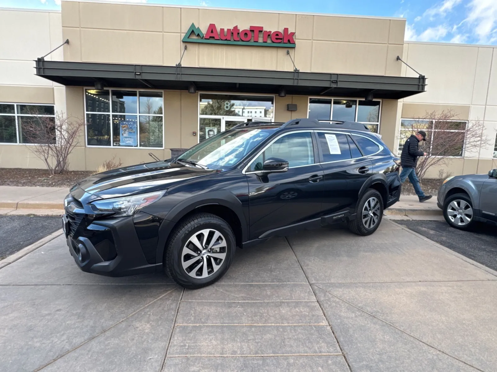 Black 2023 Subaru Outback Premium for sale in Littleton, CO