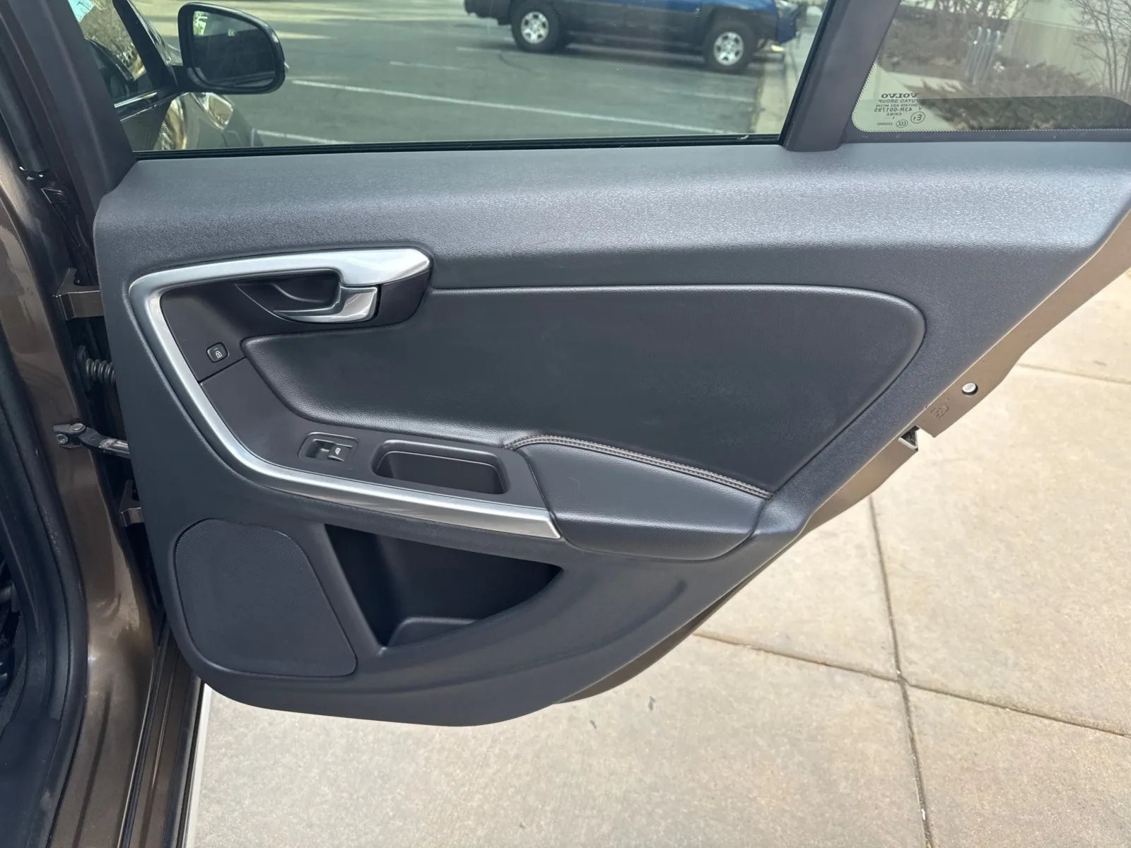 2016 Volvo V60 Base - Photo 19