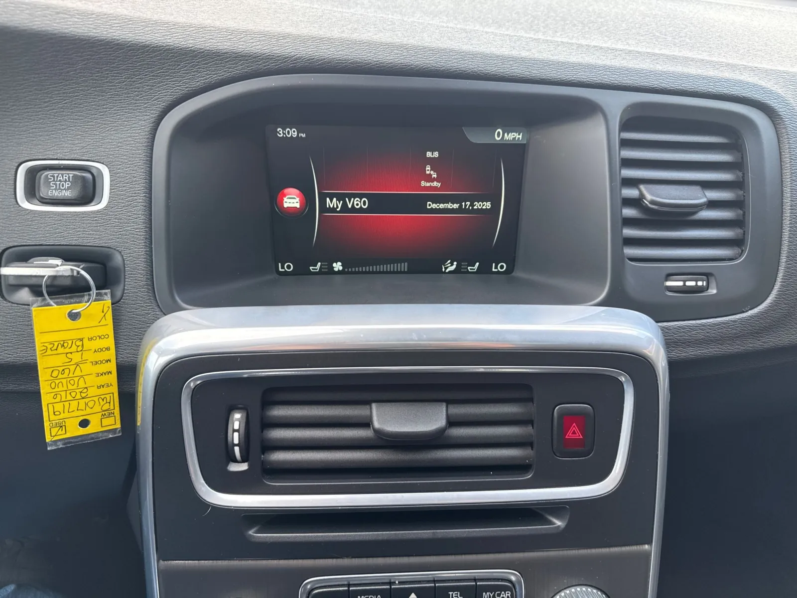 2016 Volvo V60 Base - Photo 33