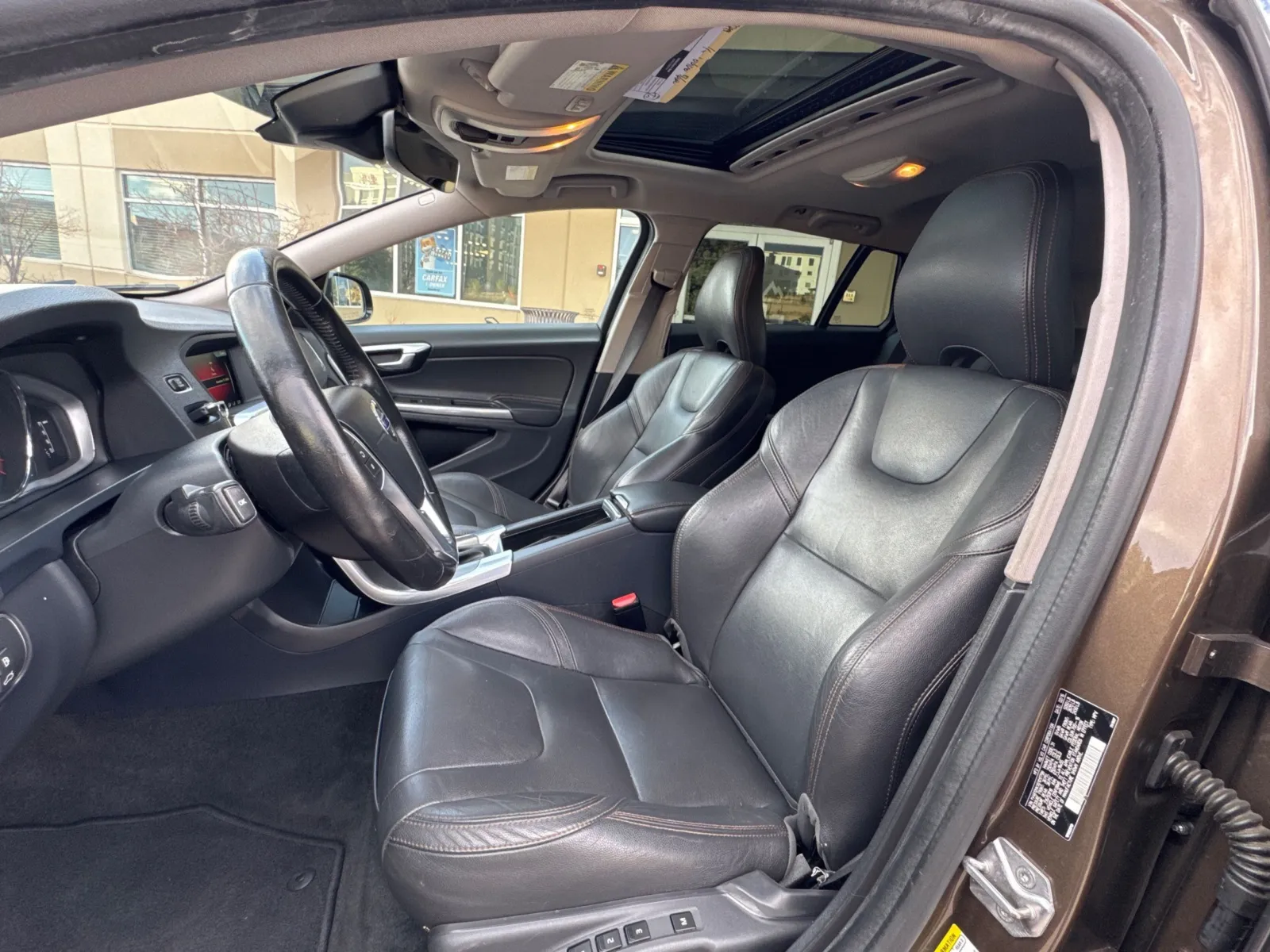 2016 Volvo V60 Base - Photo 29