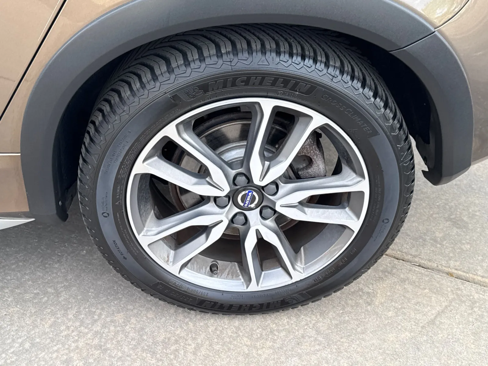 2016 Volvo V60 Base - Photo 12