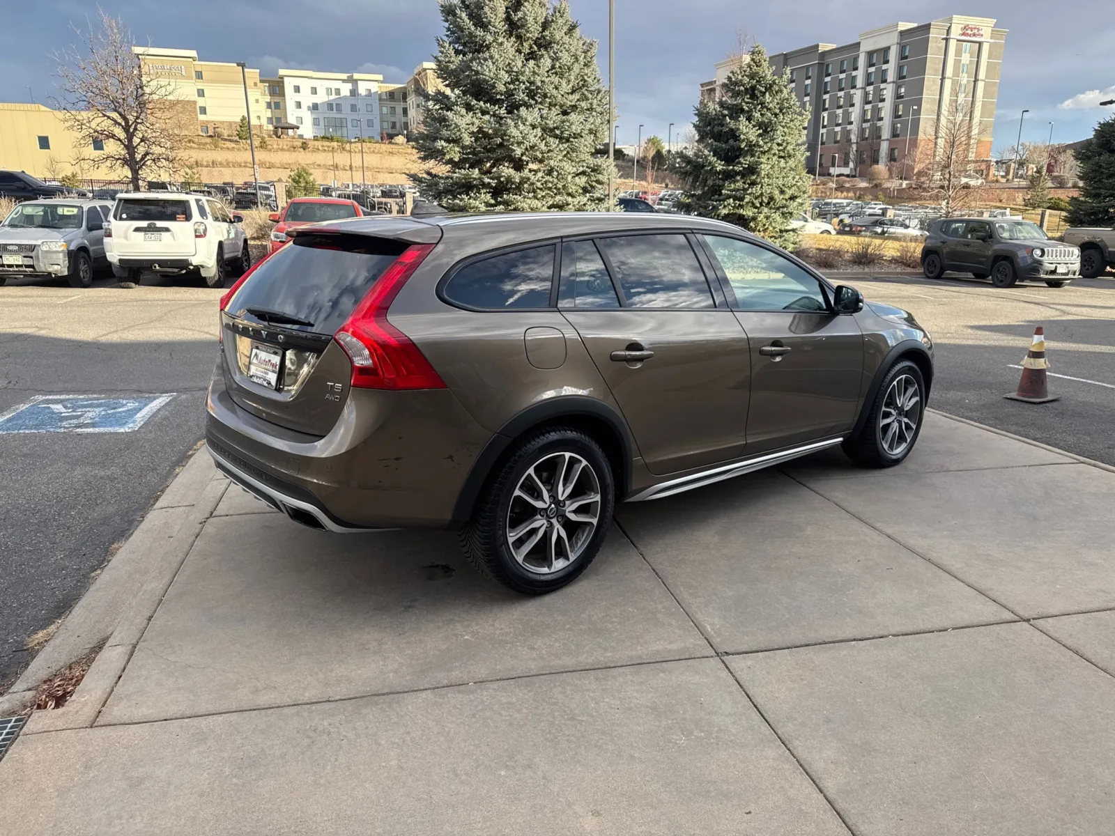 2016 Volvo V60 Base - Photo 6
