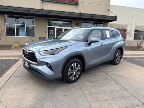 Photos of 2023 Toyota Highlander XLE for sale in Littleton, CO at AutoTrek