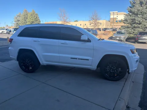 More photos of 2020 Jeep Grand Cherokee Altitude 4x4 at AutoTrek, CO