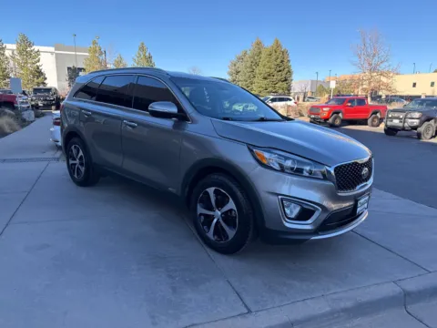 More photos of 2017 Kia Sorento 2.0T EX at AutoTrek, CO