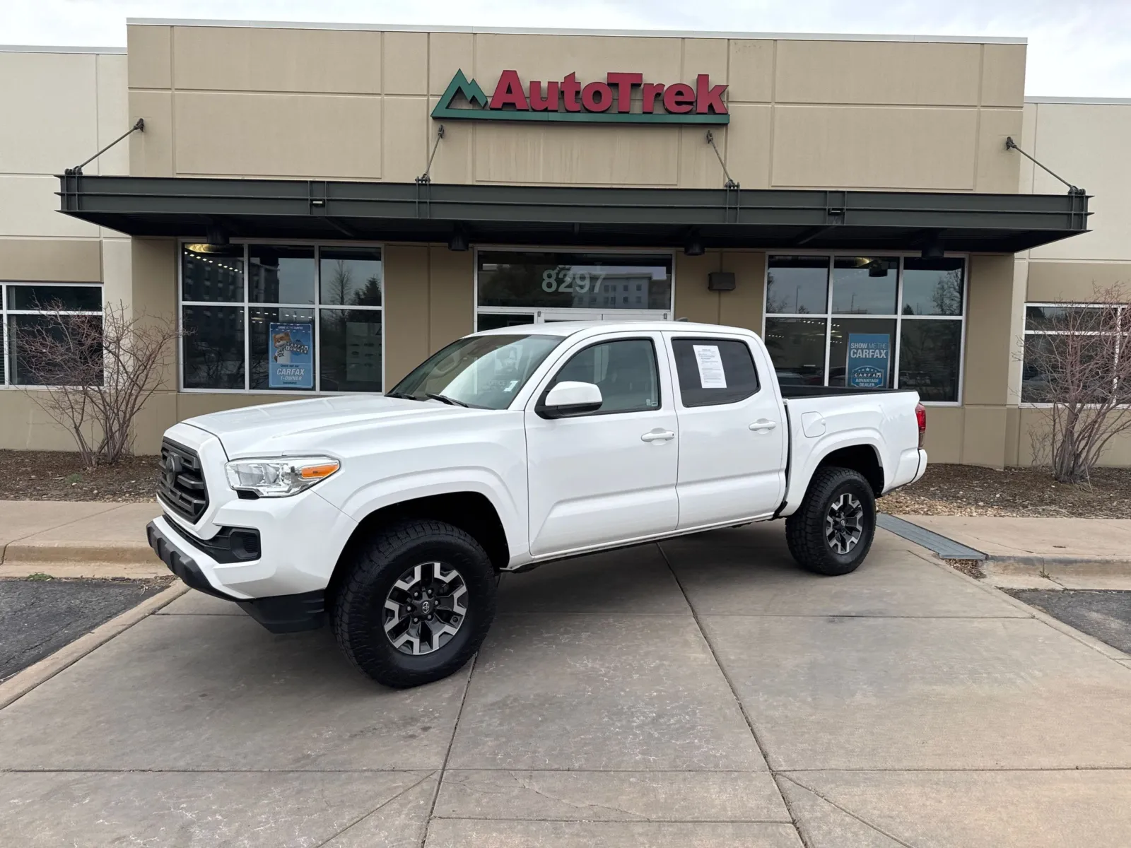 White 2019 Toyota Tacoma SR V6 Crew Cab Alloy Wheels for sale in Littleton, CO
