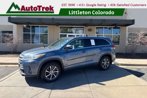 Blue 2018 Toyota Highlander XLE for sale in Littleton, CO
