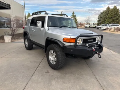 More photos of 2007 Toyota FJ Cruiser at AutoTrek, CO