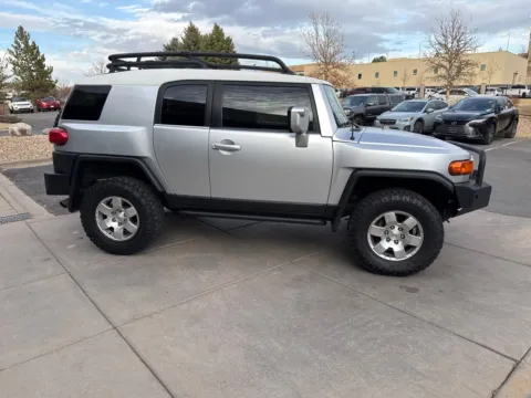 More photos of 2007 Toyota FJ Cruiser at AutoTrek, CO