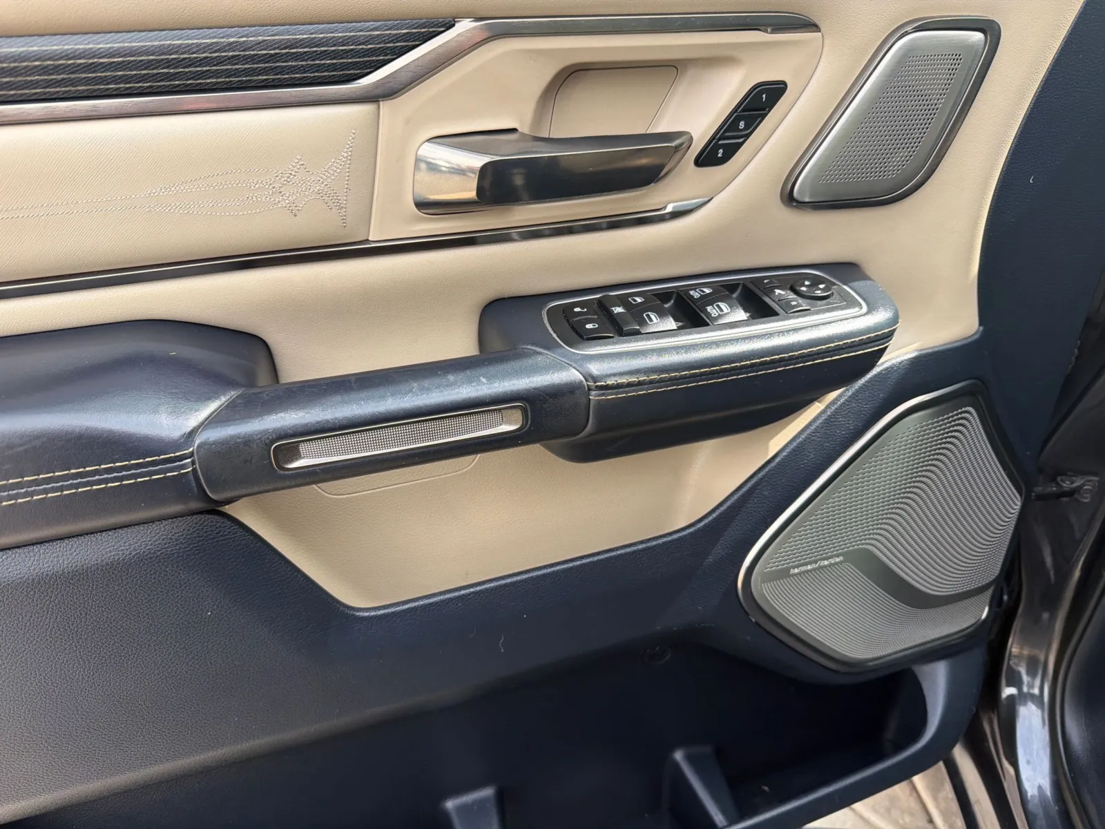 2019 RAM Ram 1500 Pickup Limited - Photo 19