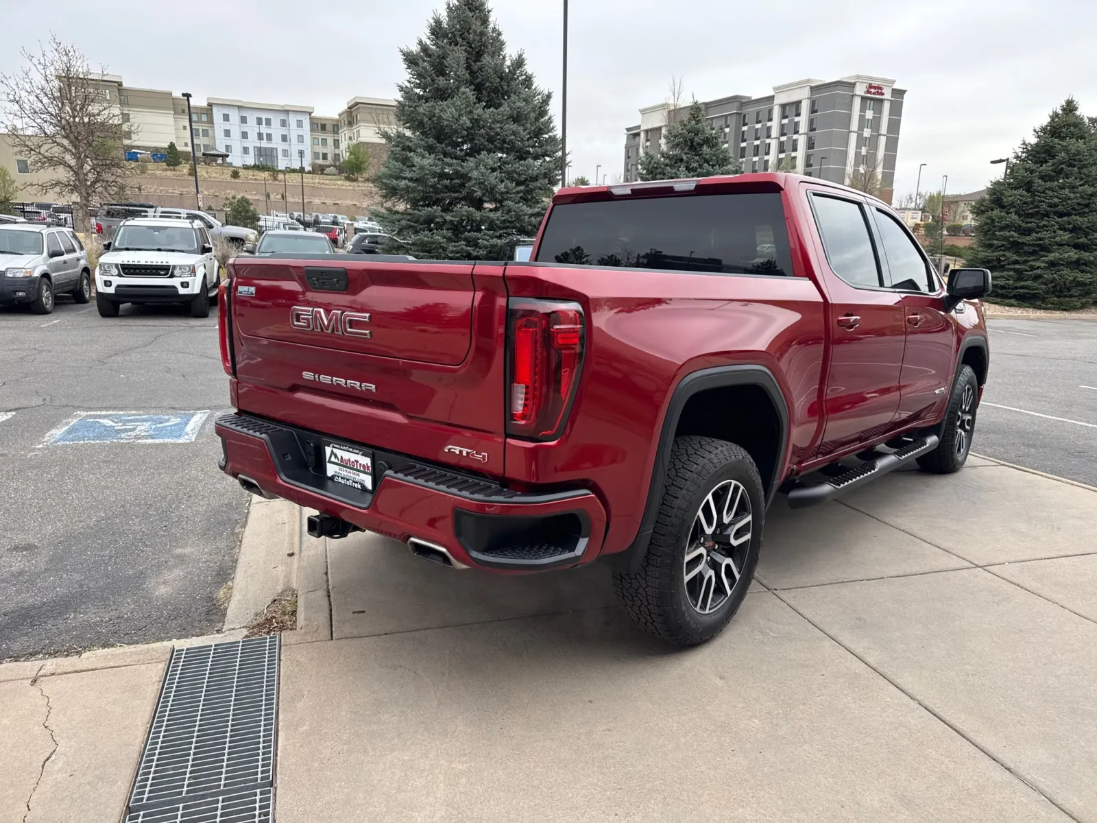 2021 GMC Sierra 1500 AT4 - Photo 7