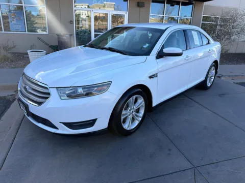 Photos of 2015 Ford Taurus SEL for sale in Littleton, CO at AutoTrek