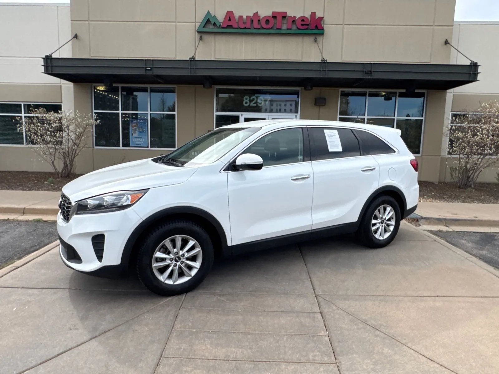White 2019 Kia Sorento 2.4L LX for sale in Littleton, CO