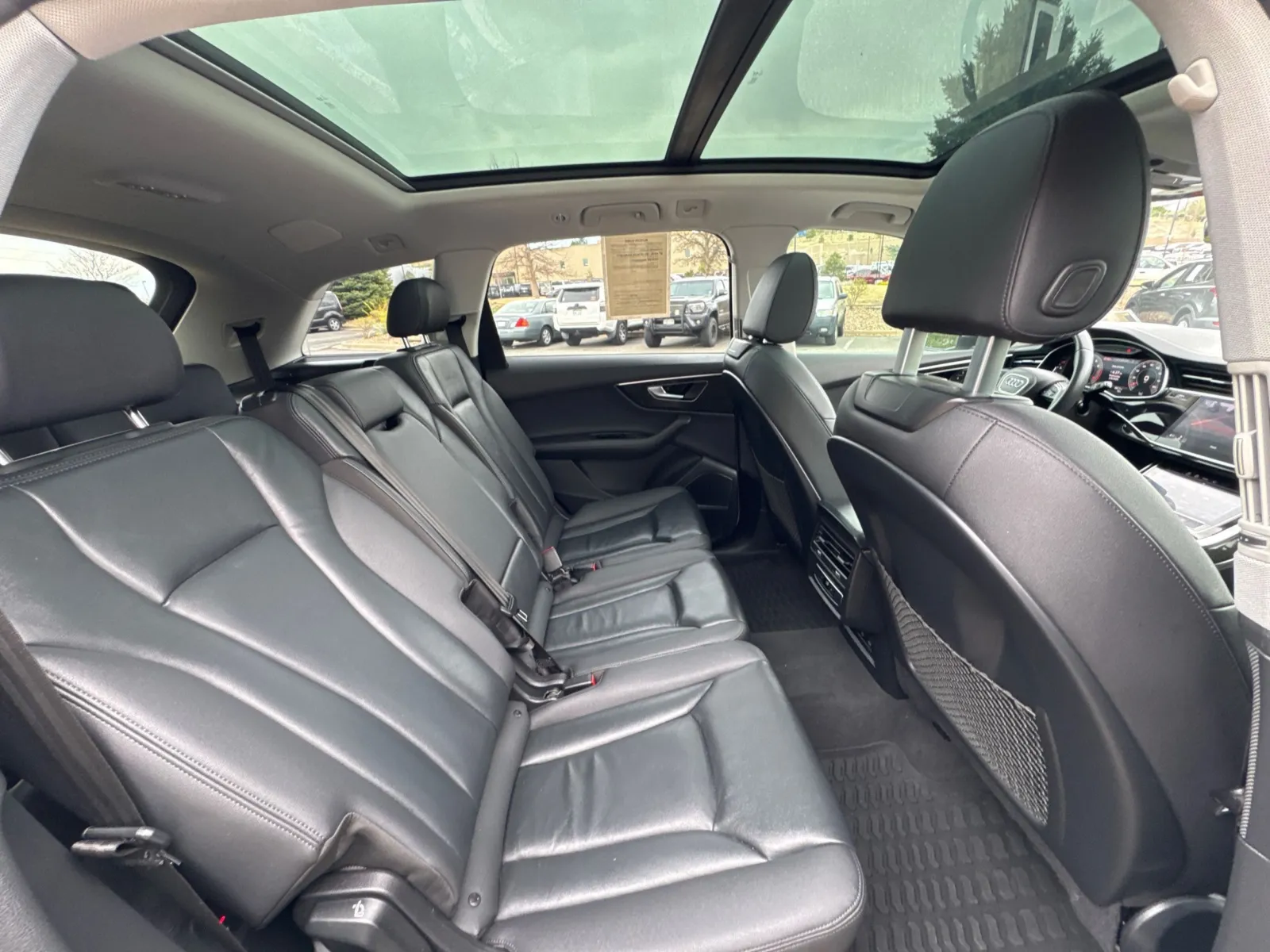 Audi Q7 photo 23