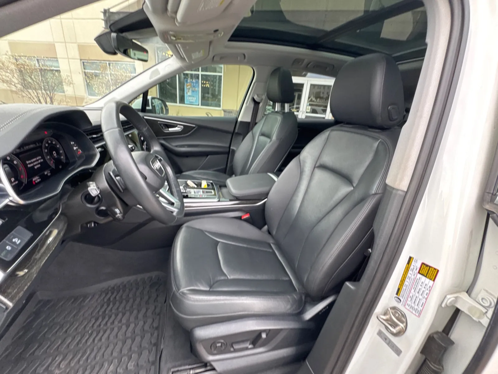 Audi Q7 photo 29