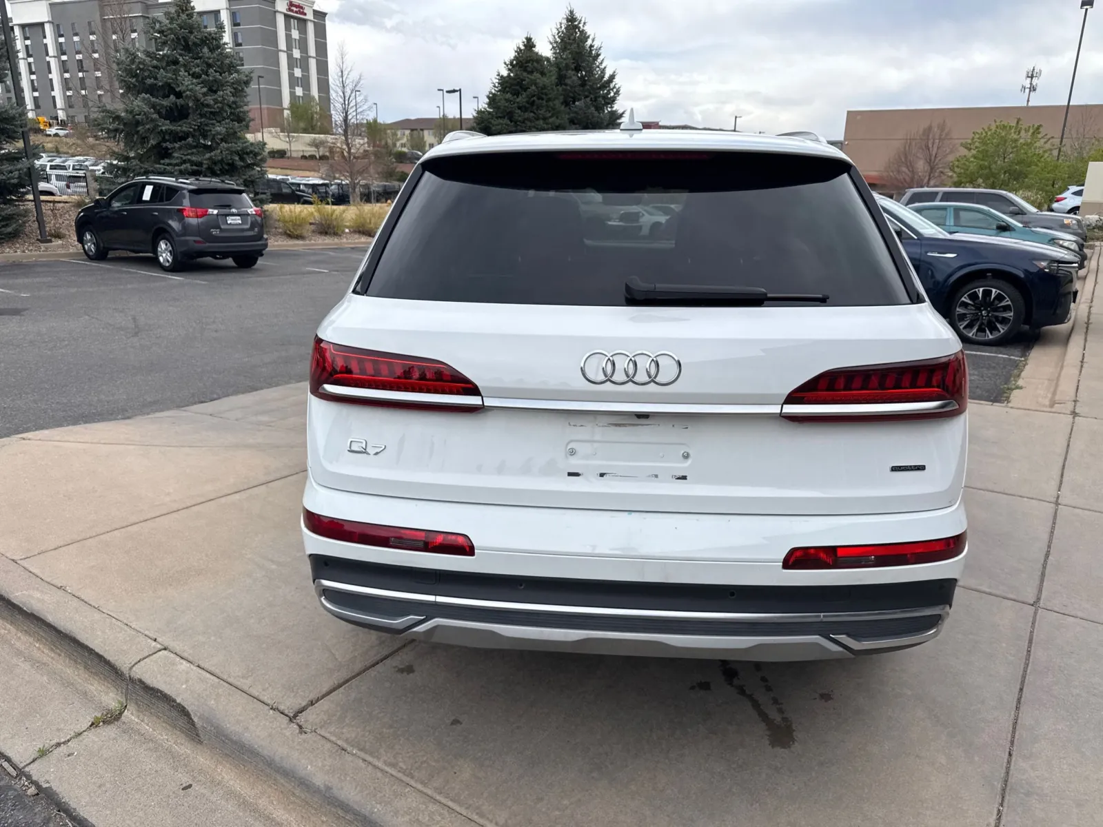 Audi Q7 photo 8