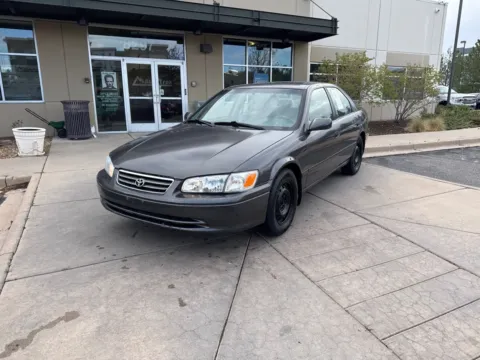 Photos of 2000 Toyota Camry LE for sale in Littleton, CO at AutoTrek