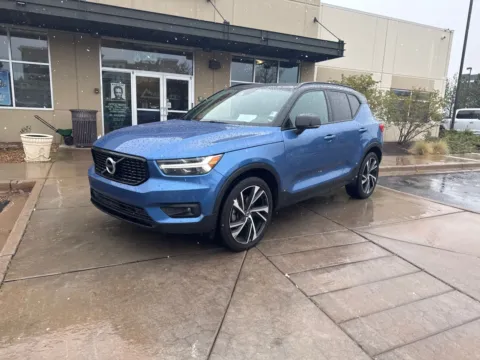 Photos of 2020 Volvo XC40 T5 R-Design for sale in Littleton, CO at AutoTrek