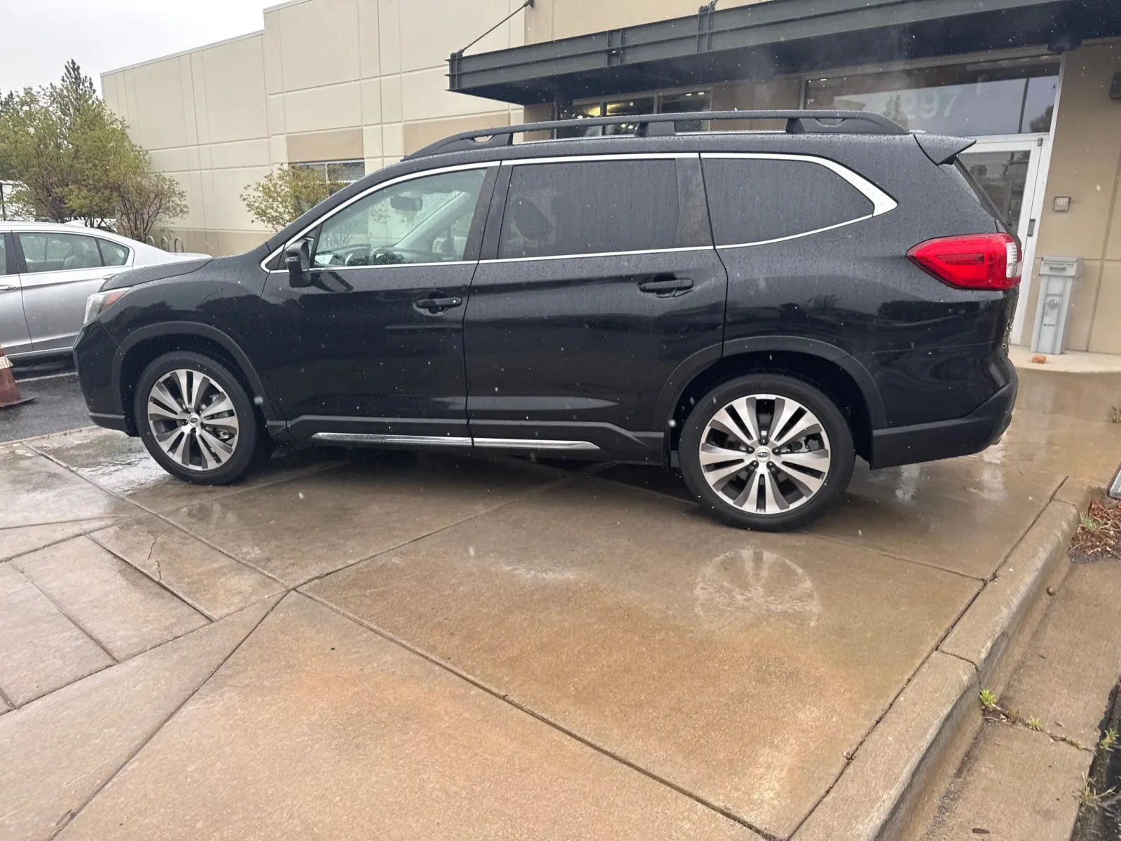 Subaru Ascent photo 9