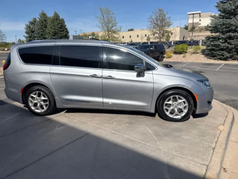 More photos of 2019 Chrysler Pacifica Limited at AutoTrek, CO