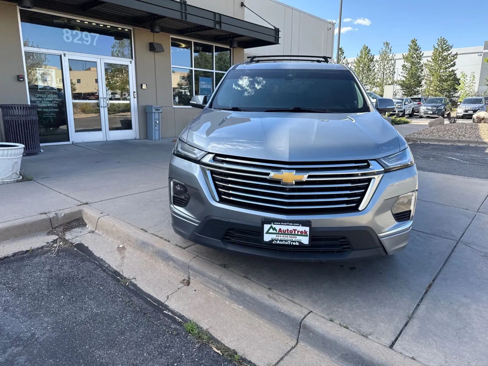 Chevrolet Traverse photo 3