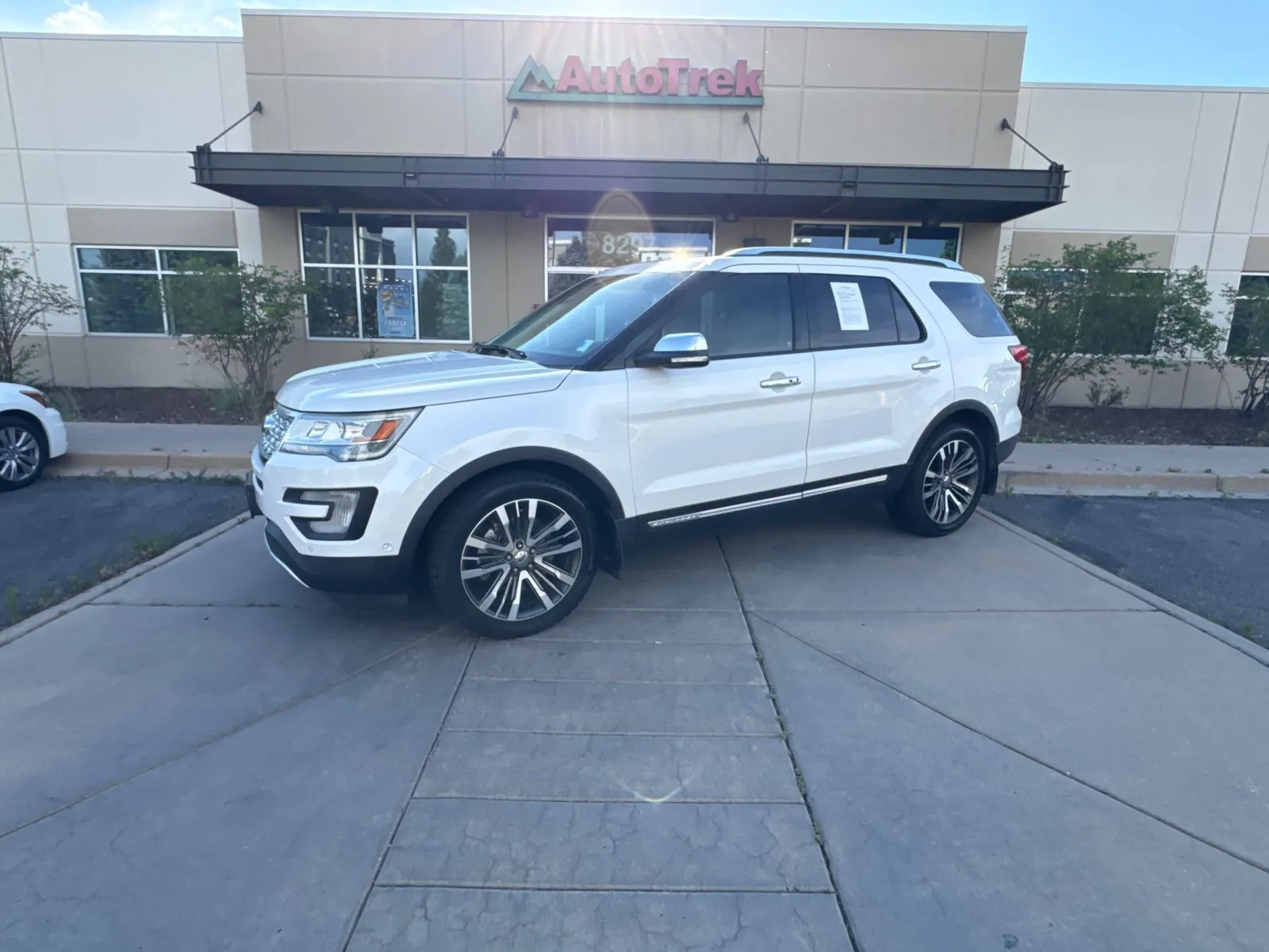 White 2016 Ford Explorer Platinum for sale in Littleton, CO