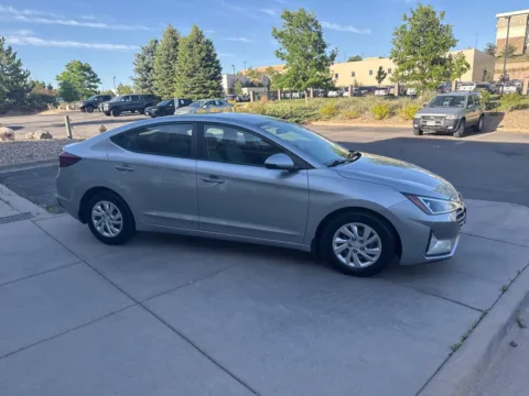 More photos of 2020 Hyundai Elantra SE at AutoTrek, CO