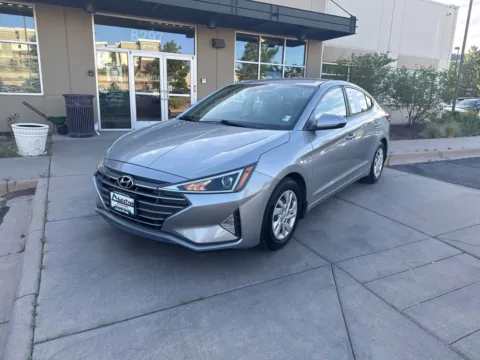 Photos of 2020 Hyundai Elantra SE for sale in Littleton, CO at AutoTrek
