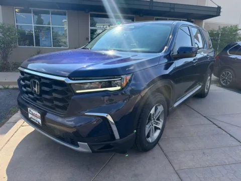 Photos of 2023 Honda Pilot AWD EX-L 7 Passenger for sale in Littleton, CO at AutoTrek
