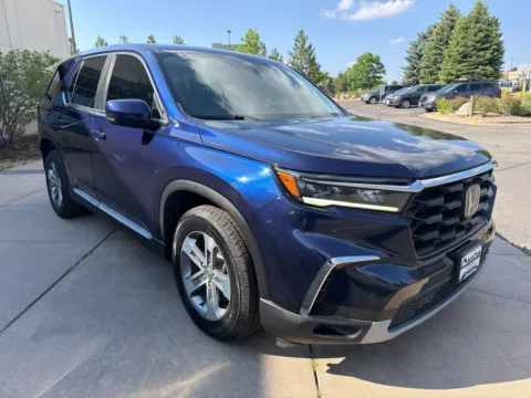 More photos of 2023 Honda Pilot AWD EX-L 7 Passenger at AutoTrek, CO