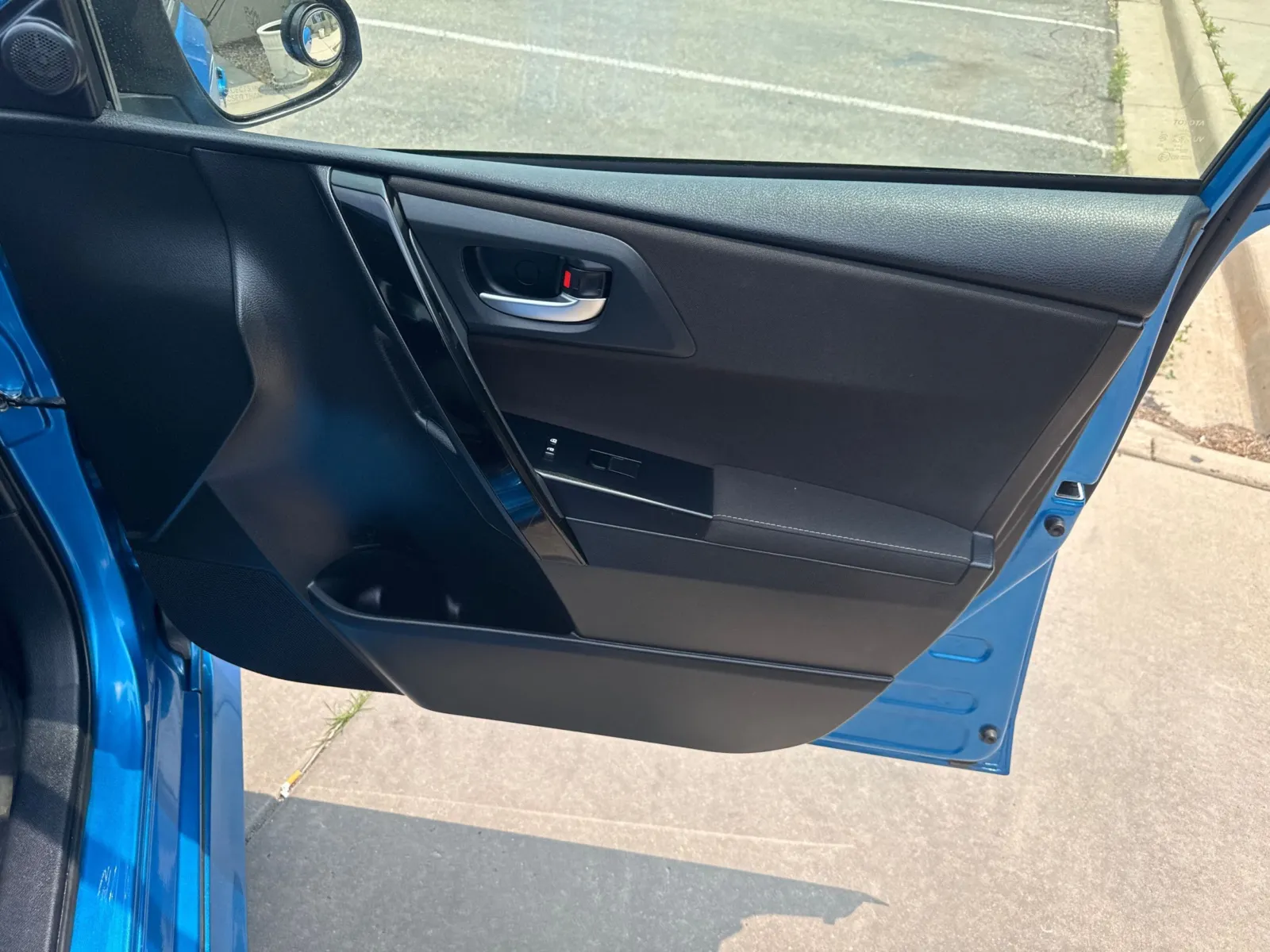 Toyota Corolla iM photo 15