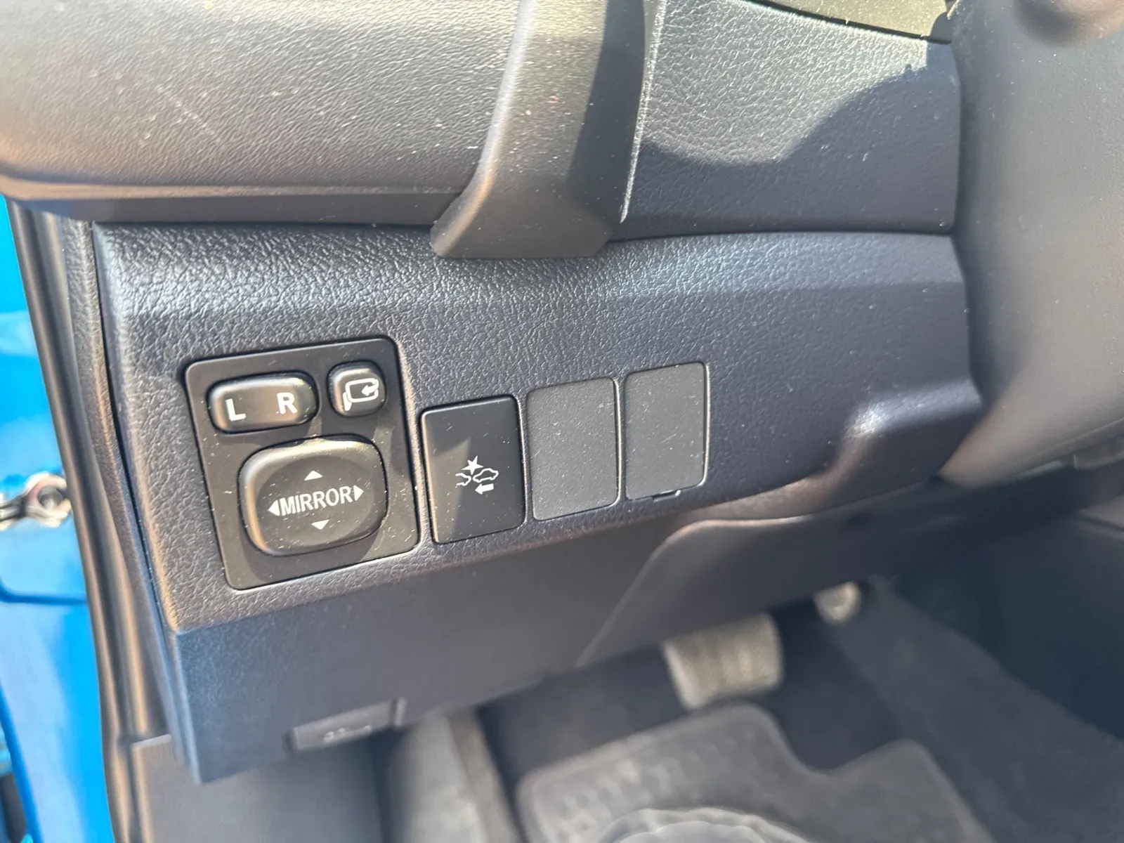 Toyota Corolla iM photo 32