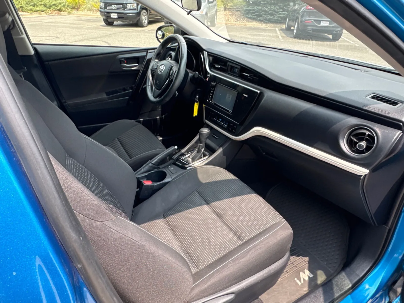 Toyota Corolla iM photo 16