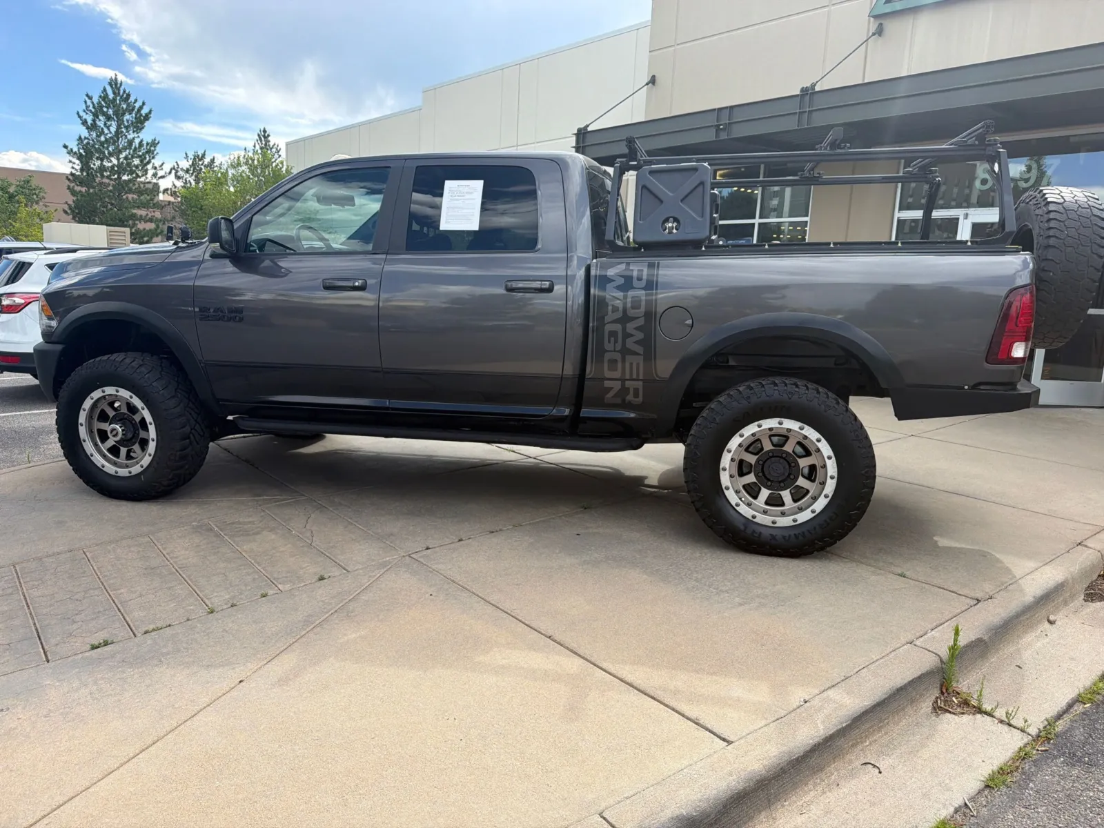 Ram 2500 photo 9